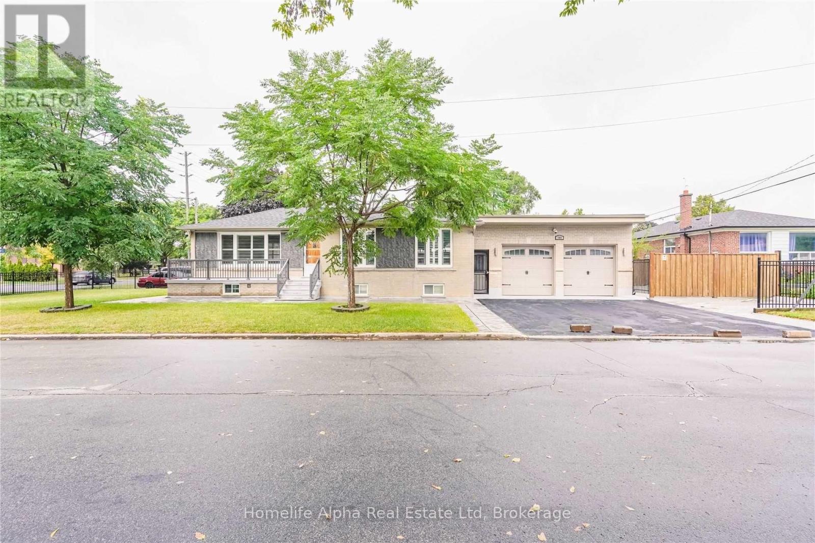 Main – 765 Brimley Road, Toronto (Bendale), ON M1J1C7